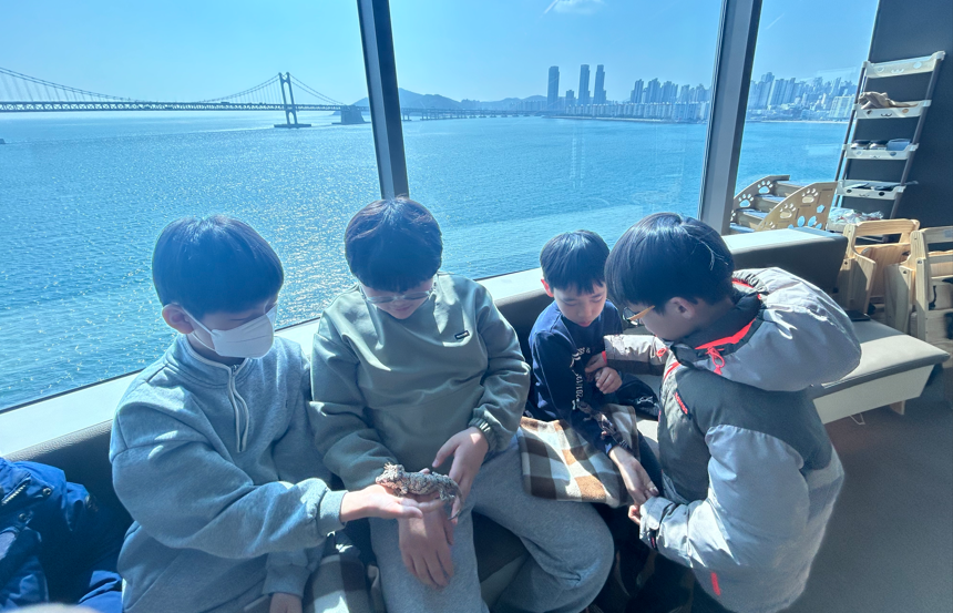 ÷������